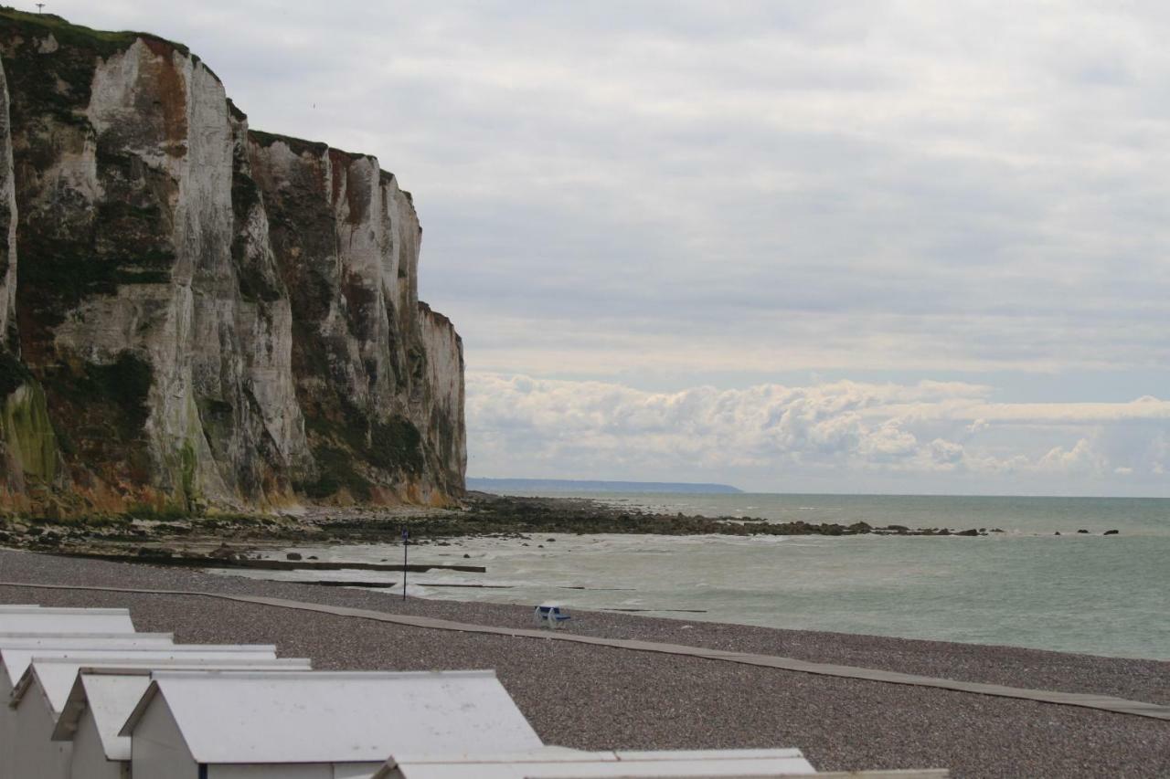 Le chant des oiseaux Nibas Extérieur photo